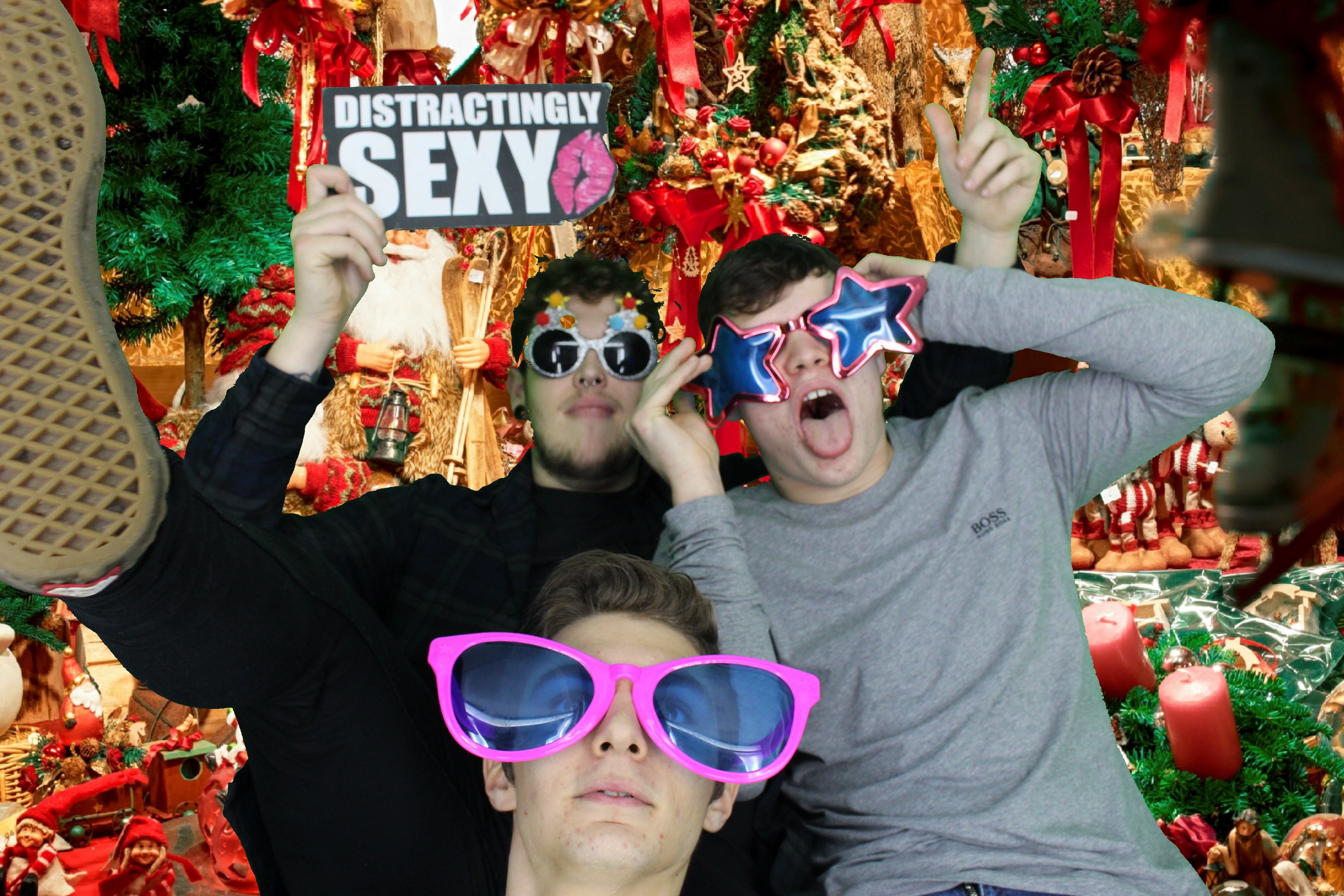 Aster Christmas Party  | View more photos from the event at gallery.myphotoboothexperience.co.uk/u/MyPhotoBoothExperienceLtd/Aster-Christmas-Party